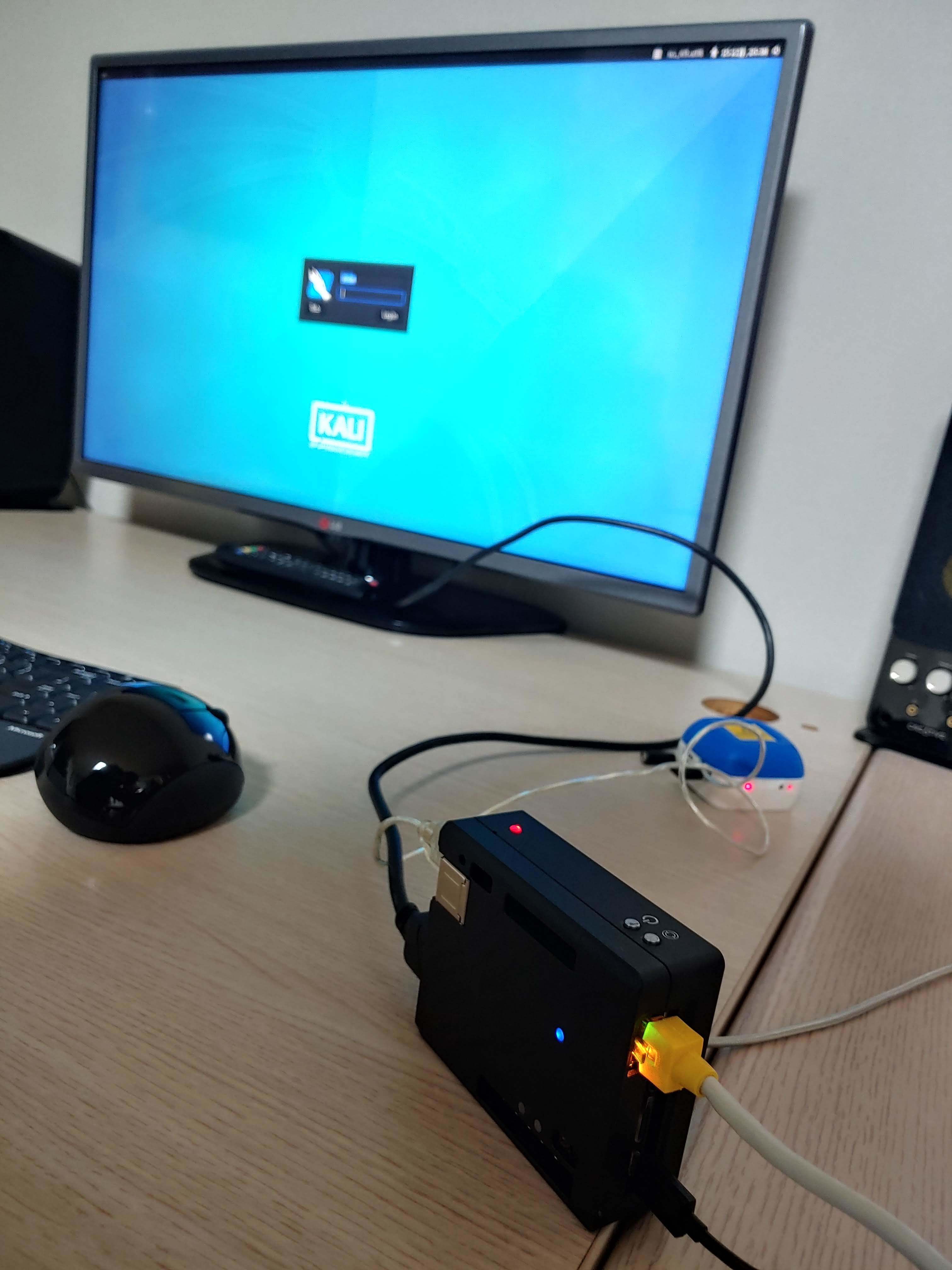 LattePanda with Kali Linux booted